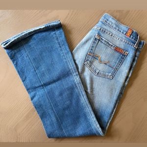 🔥  7 For All Mankind Flared Bottom Jeans   🔥